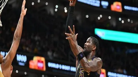 国足对抗澳大利亚，6.7万票抢空，或缔造国内足球赛观赛新高——据北京日报报道