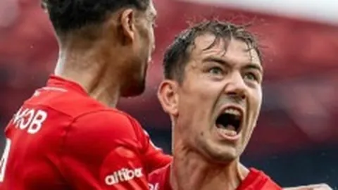 雷霆遭马刺致命逆袭，王朝之路未卜先知！文班霸主现三大隐忧，远征之路恐多艰险